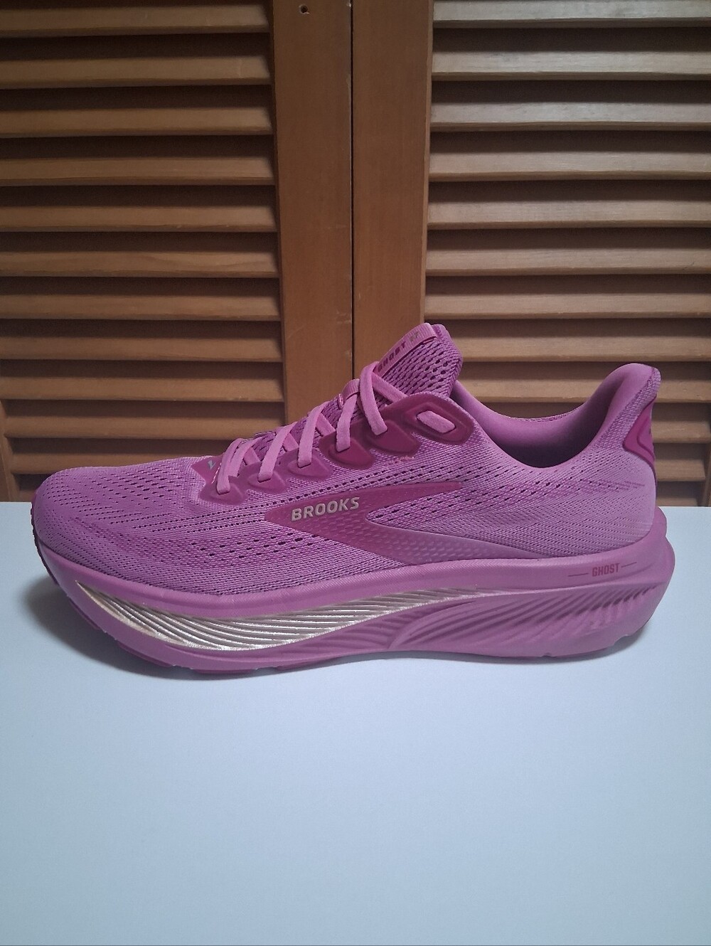 Brooks Ghost 17 Pink/Fuchsia/Gold Women's Running Shoe * Size: 11 (Medium)